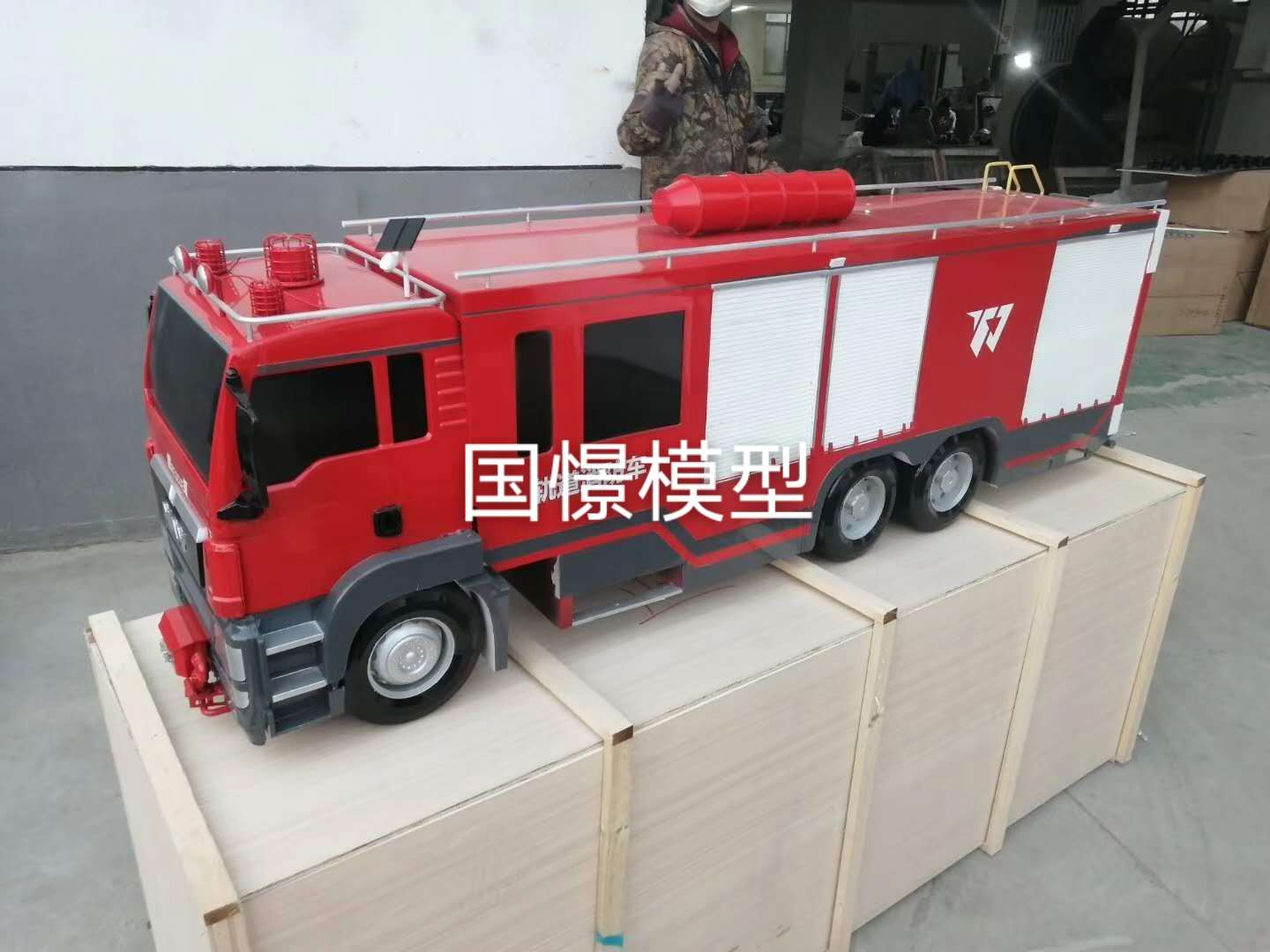 齐齐哈尔车展车模